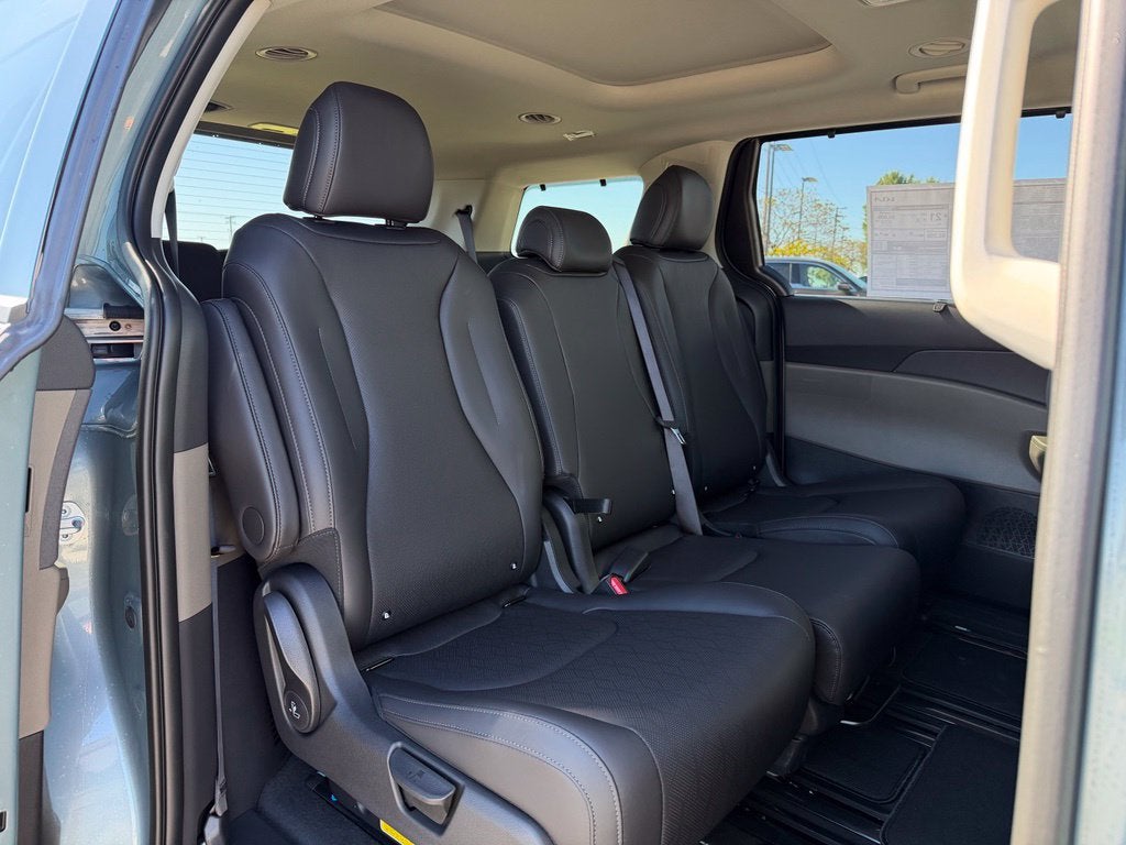 2027 Kia Carnival SX