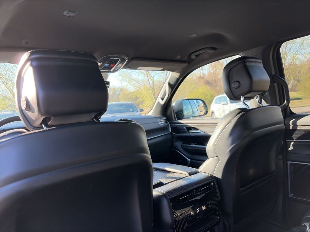 2024 Jeep Wagoneer Series II 4X4 NAPPA LEATHER, COOLED SEATS!