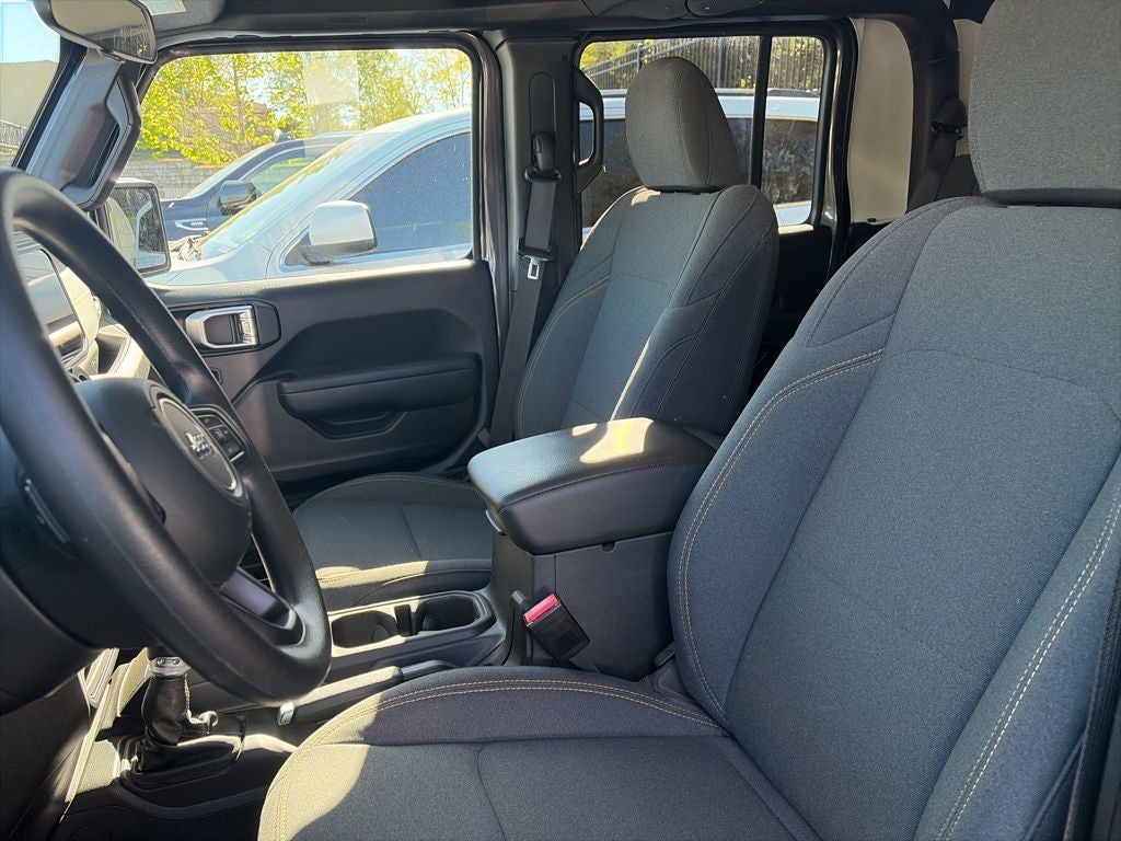 2025 Jeep Gladiator Nighthawk SUPER CLEAN 1 OWNER!!