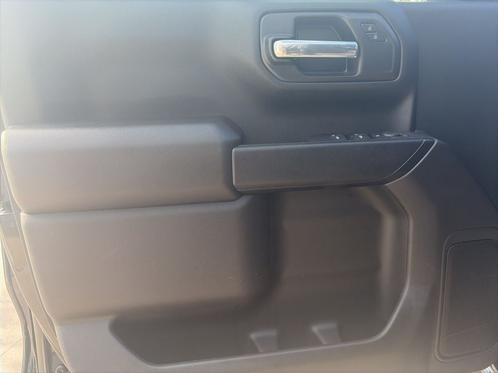 2025 Chevrolet Silverado 1500 Custom CLEAN 1 OWNER CARFAX