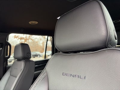 2022 GMC Yukon XL Denali AWD BLACKOUT CLEAN CARFAX