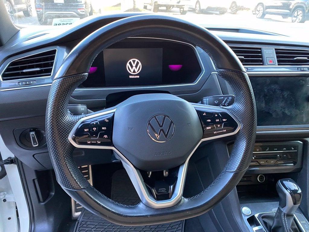 2022 Volkswagen Tiguan 2.0T SE R-Line Black