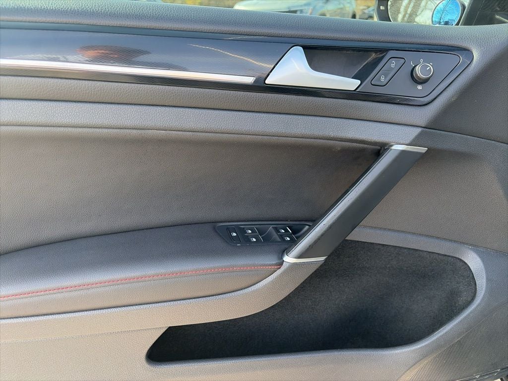 2016 Volkswagen Golf GTI SE w/Performance Package