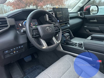 2024 Toyota Sequoia SR5 LEATHER ROOF 4x4 8 Passenger, 1 OWNER CLEAN CARFAX