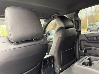 2025 Toyota 4Runner SR5 CLEAN 1 OWNER CARFAX 4WD AND CUSTOM LEATHER