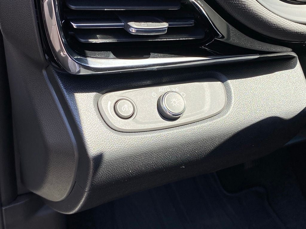 2025 Buick Envista Avenir CLEAN CARFAX