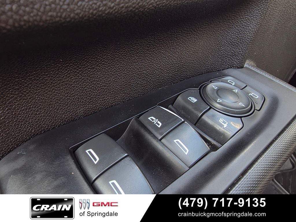 2022 Chevrolet Silverado 2500HD Custom CREW CAB 4X4GAS 6.6 V/8