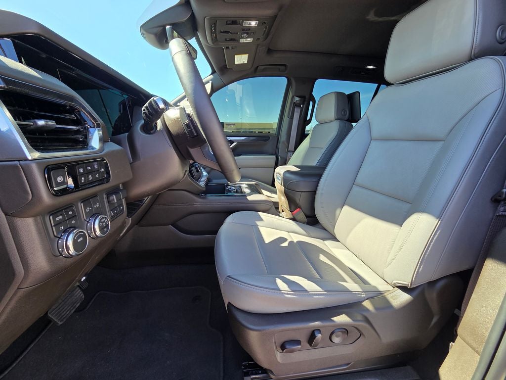 2025 GMC Yukon Elevation