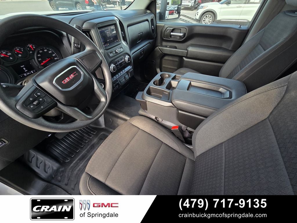2025 GMC Sierra 2500HD Pro