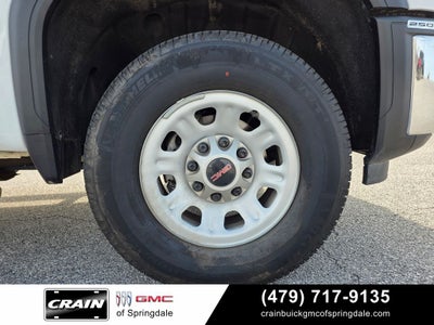 2025 GMC Sierra 2500HD Pro