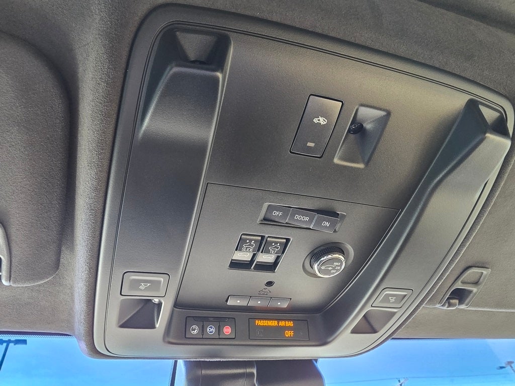 2018 Cadillac Escalade Platinum Edition