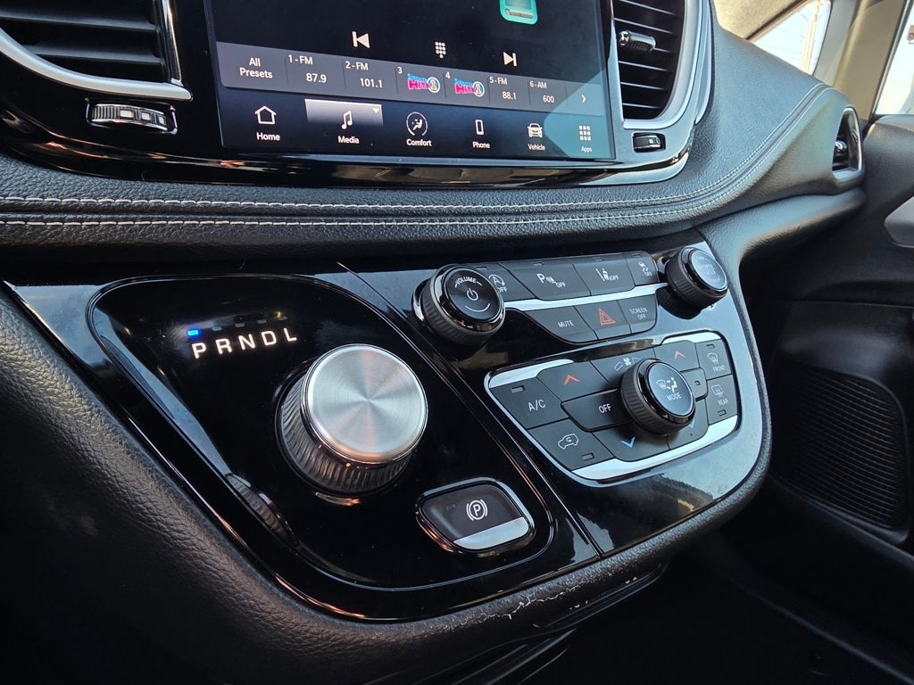 2021 Chrysler Pacifica Touring