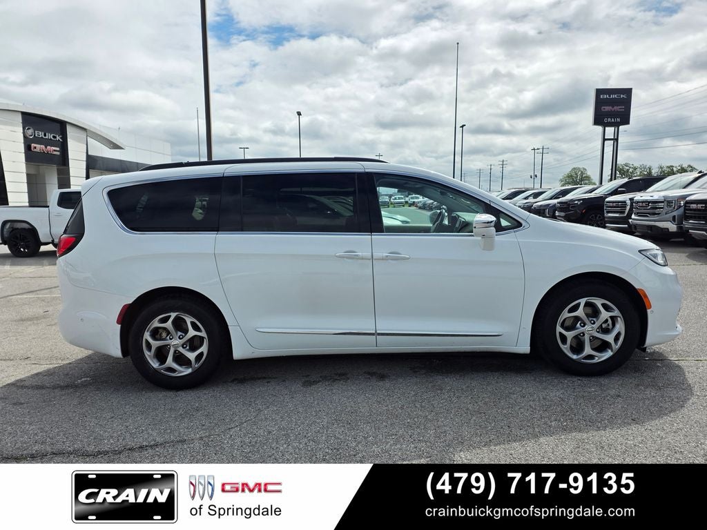 2022 Chrysler Pacifica Limited Convenience
