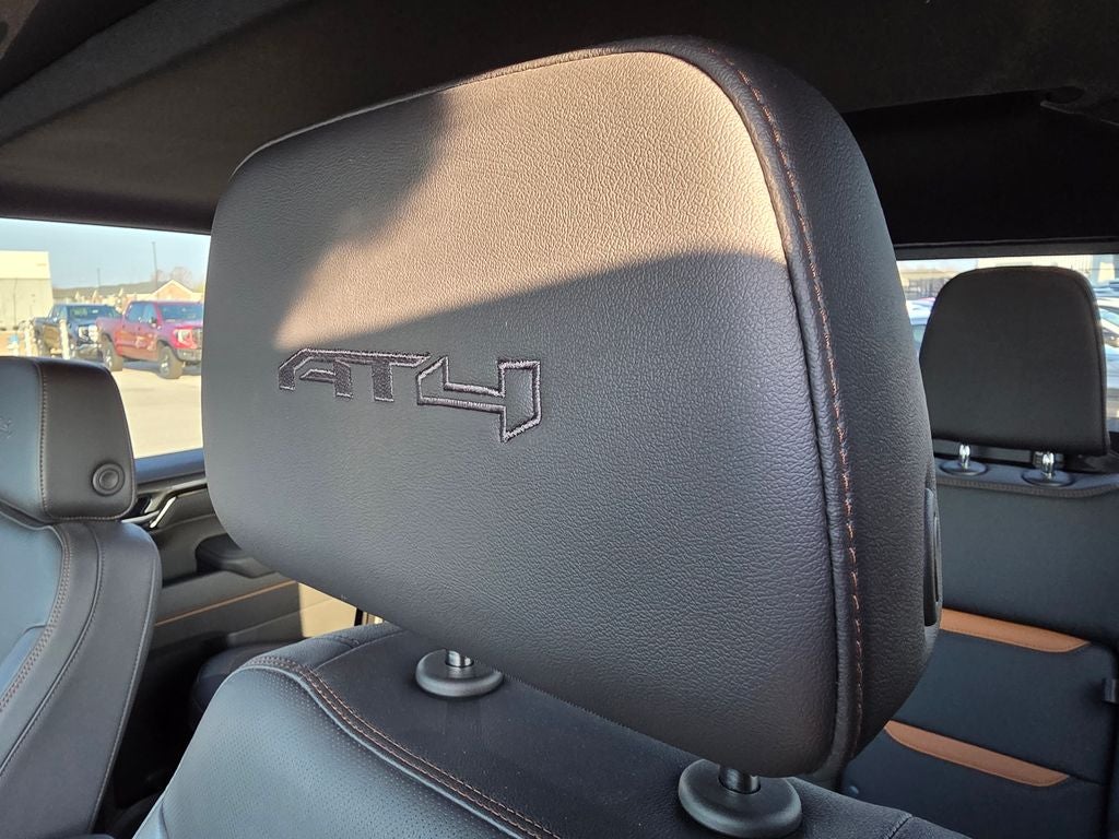 2025 GMC Sierra 1500 AT4