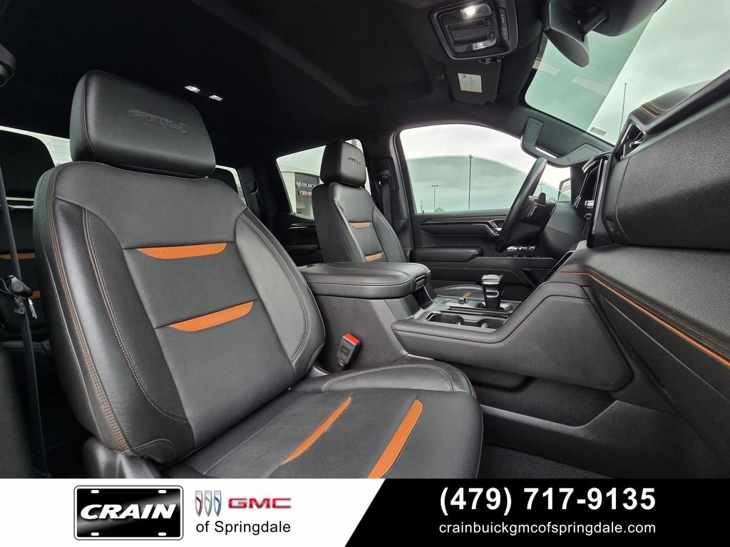 2023 GMC Sierra 1500 AT4 6.2L Heated Seats / 4WD / Nav