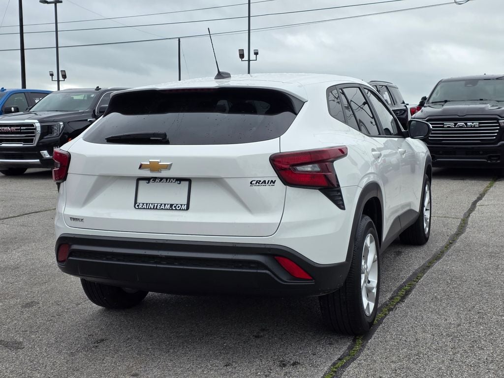 2025 Chevrolet Trax LS