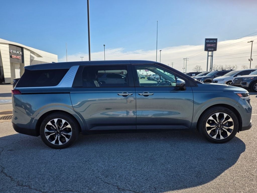 2024 Kia Carnival EX