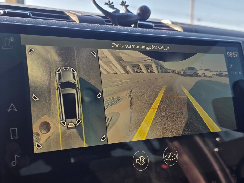 2024 Land Rover Defender 130 X-Dynamic SE