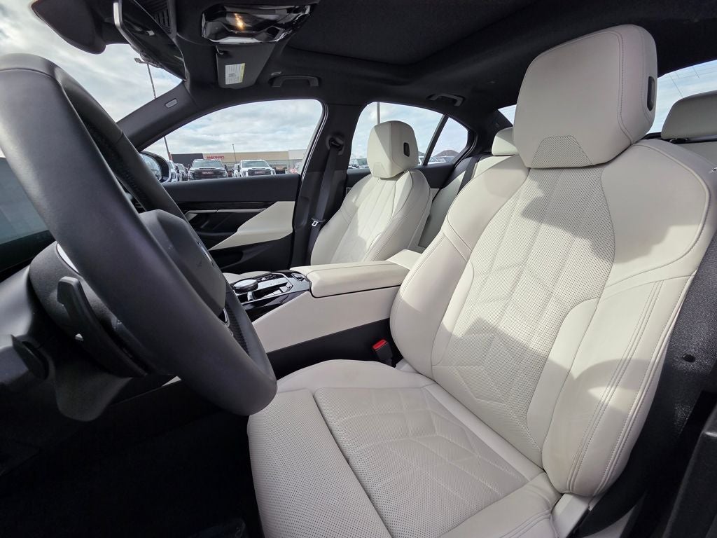 2024 BMW 5 Series 530i