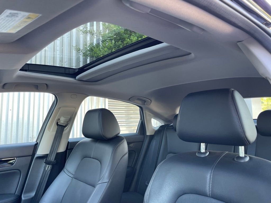 2024 Honda Civic Hatchback EX-L