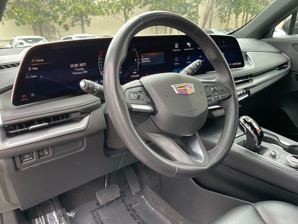 2024 Cadillac XT4 Premium Luxury