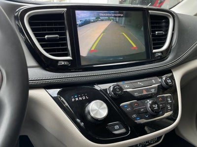 2023 Chrysler Pacifica Hybrid Touring L