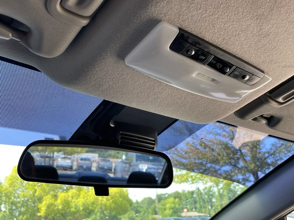 2020 Nissan Versa SR