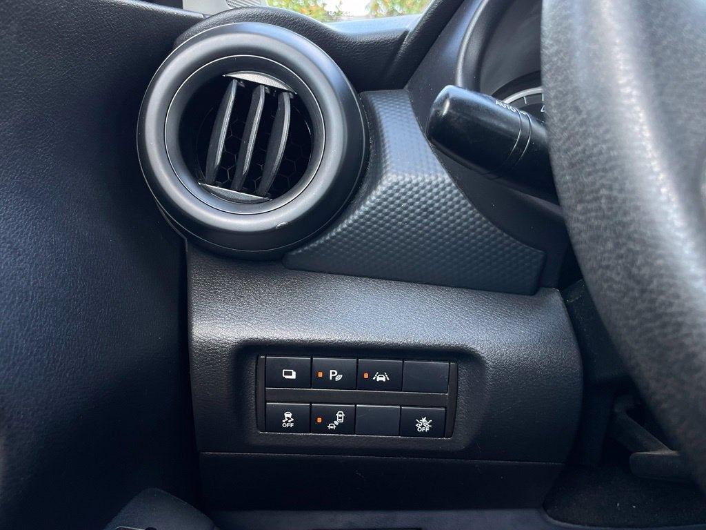 2022 Nissan Kicks S