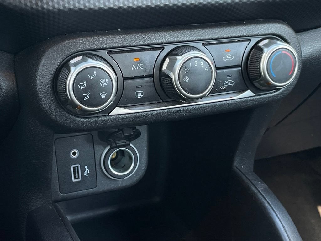 2022 Nissan Kicks S