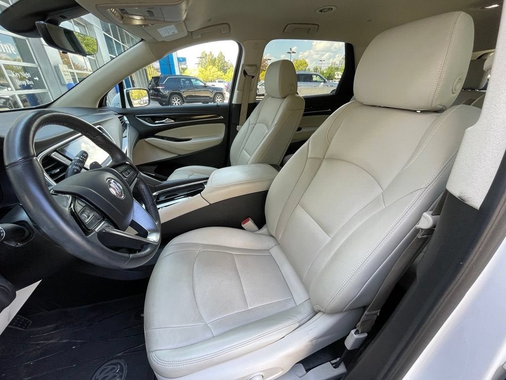 2023 Buick Enclave Essence