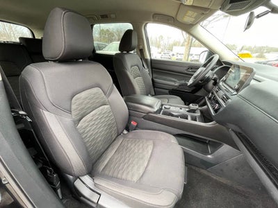 2024 Nissan Pathfinder S