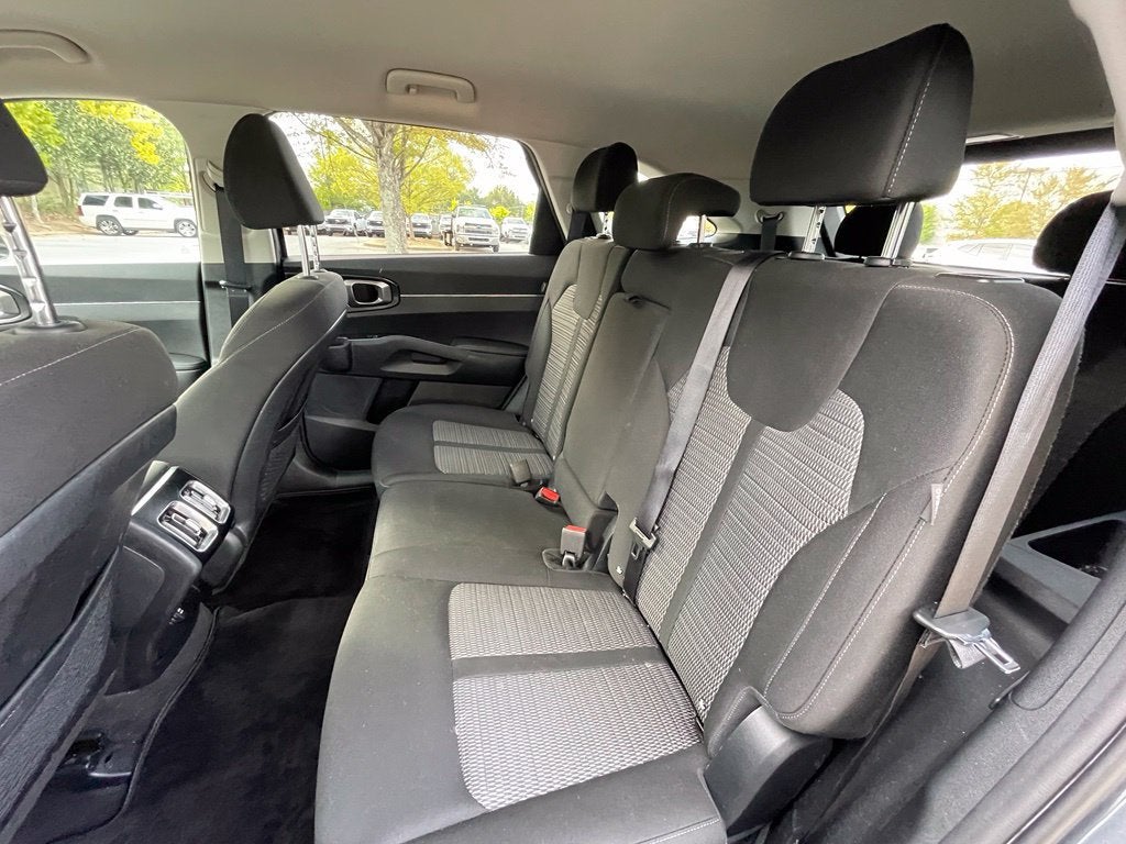 2024 Kia Sorento LX