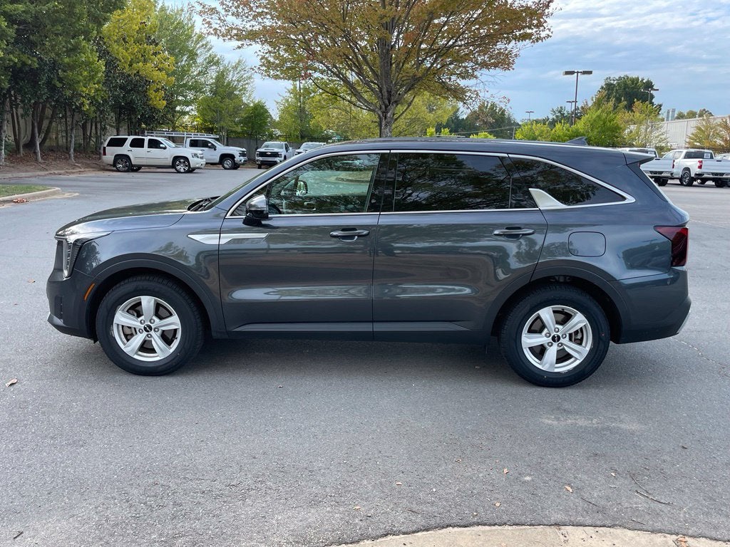 2024 Kia Sorento LX
