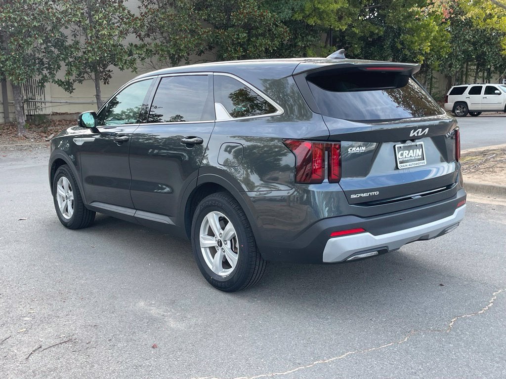 2024 Kia Sorento LX