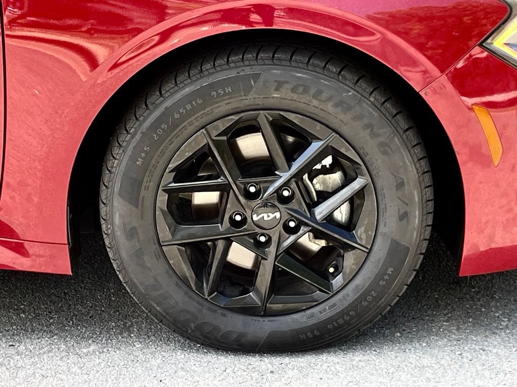 2025 Kia K5 LXS