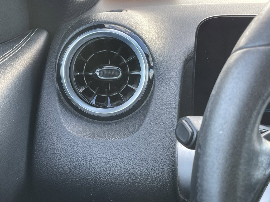 2022 Mercedes-Benz GLB GLB 250