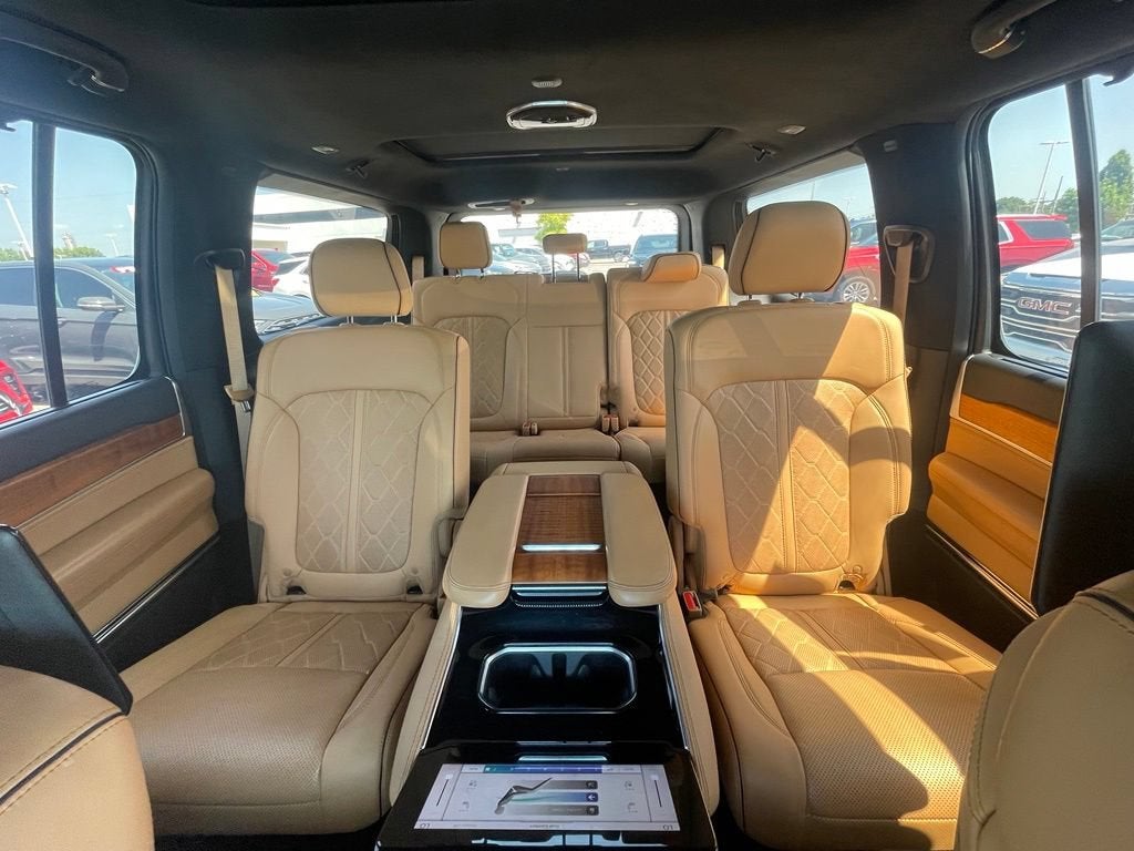 2022 Jeep Grand Wagoneer Series III