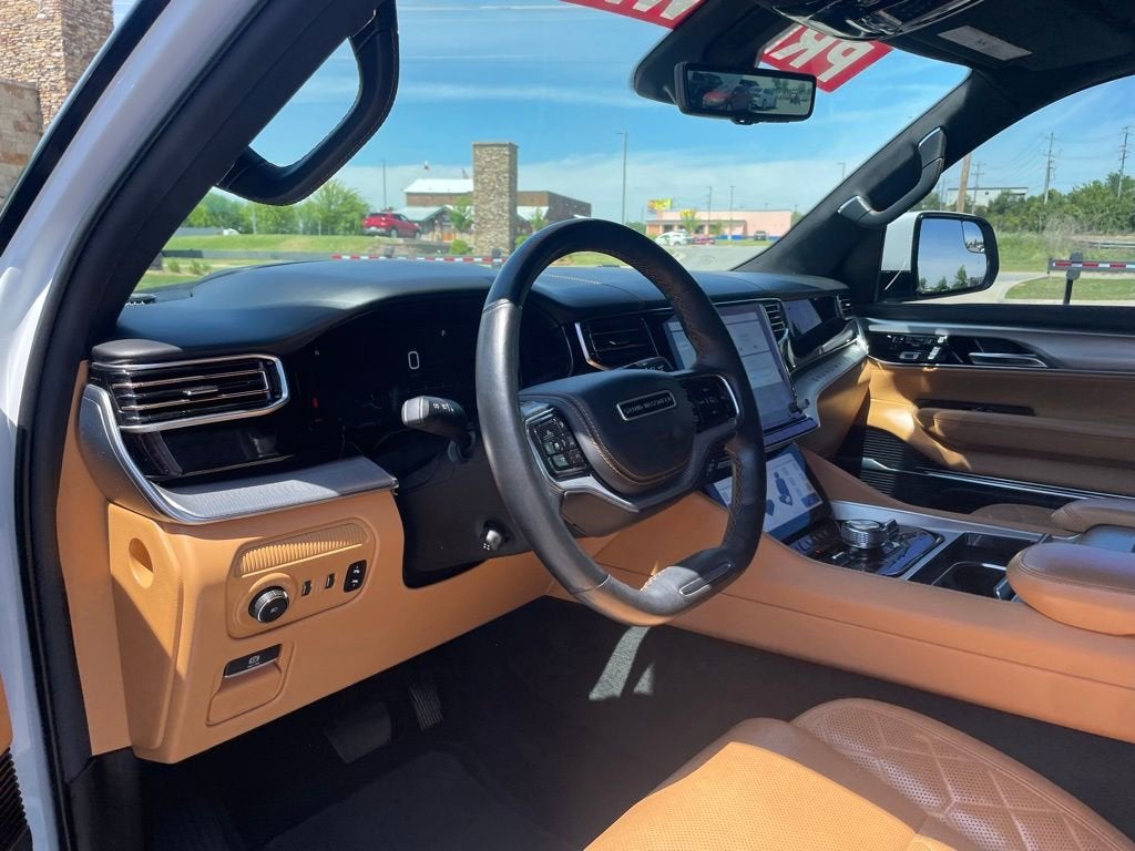 2022 Jeep Grand Wagoneer Series III