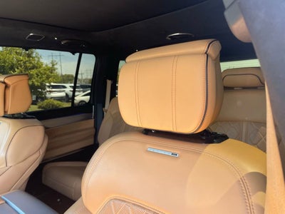 2022 Jeep Grand Wagoneer Series III