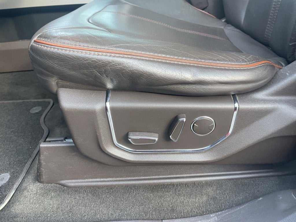 2017 Ford Super Duty F-250 SRW Lariat