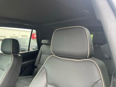 2023 GMC Yukon SLT
