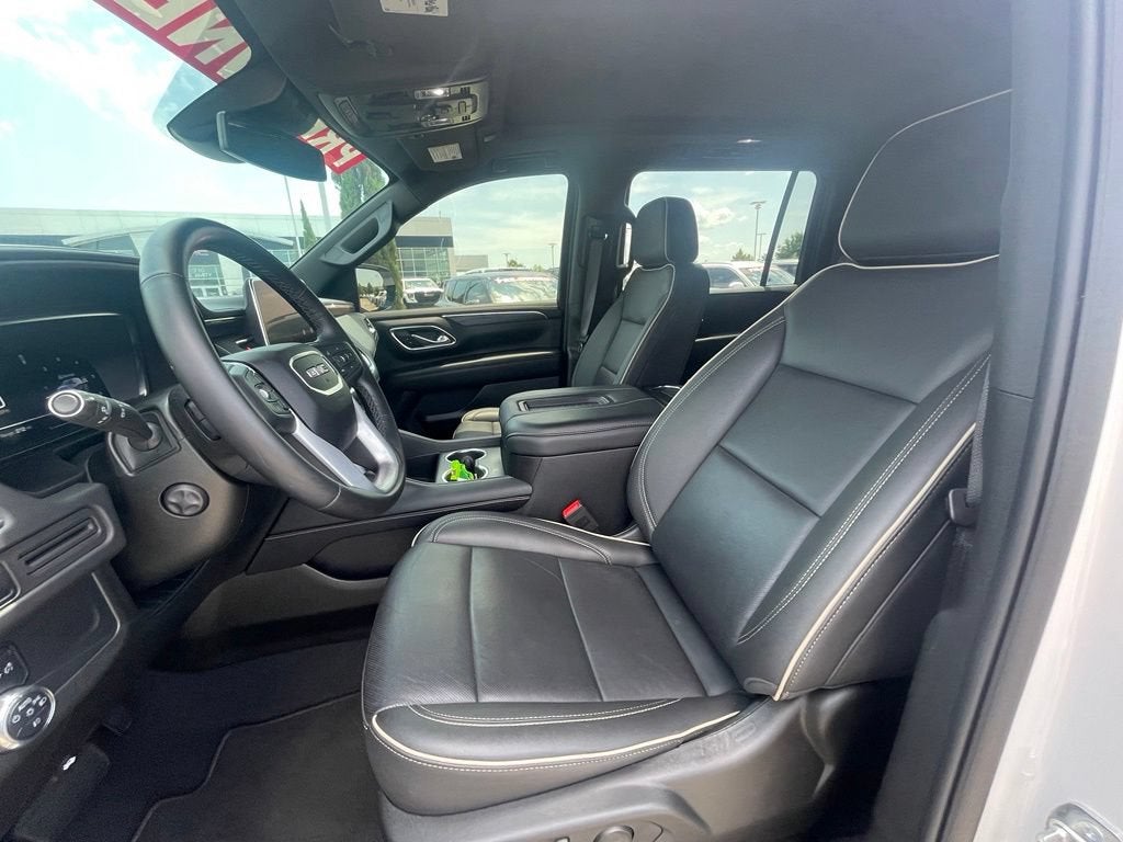 2024 GMC Yukon XL SLT