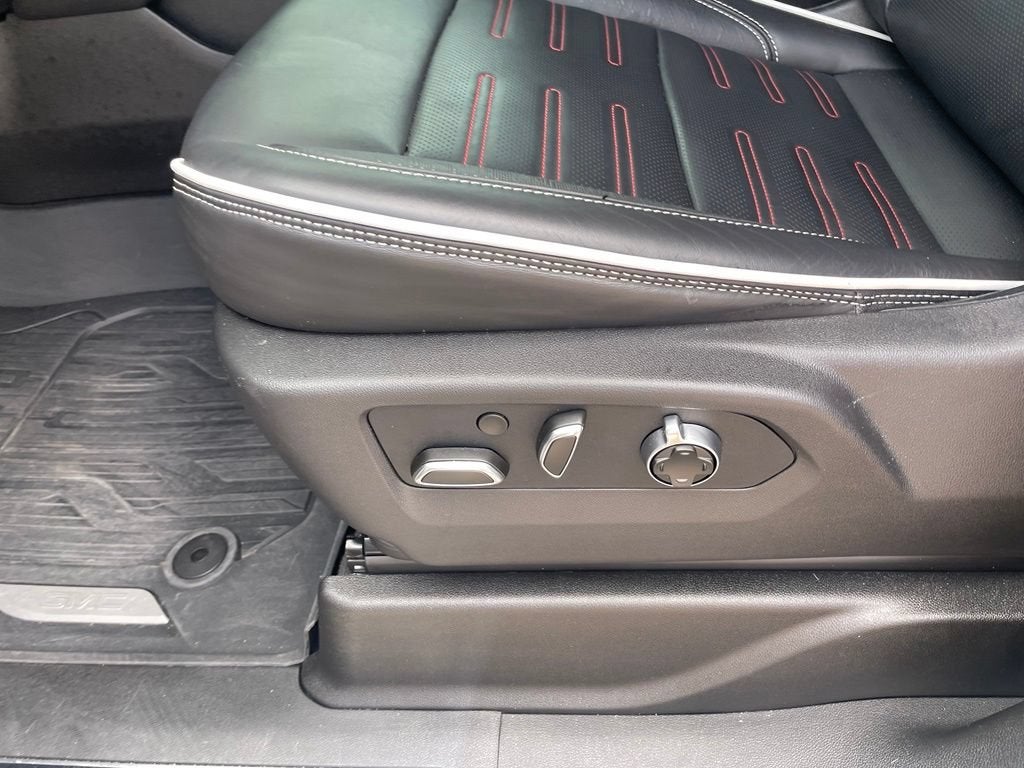 2025 GMC Yukon AT4 Ultimate
