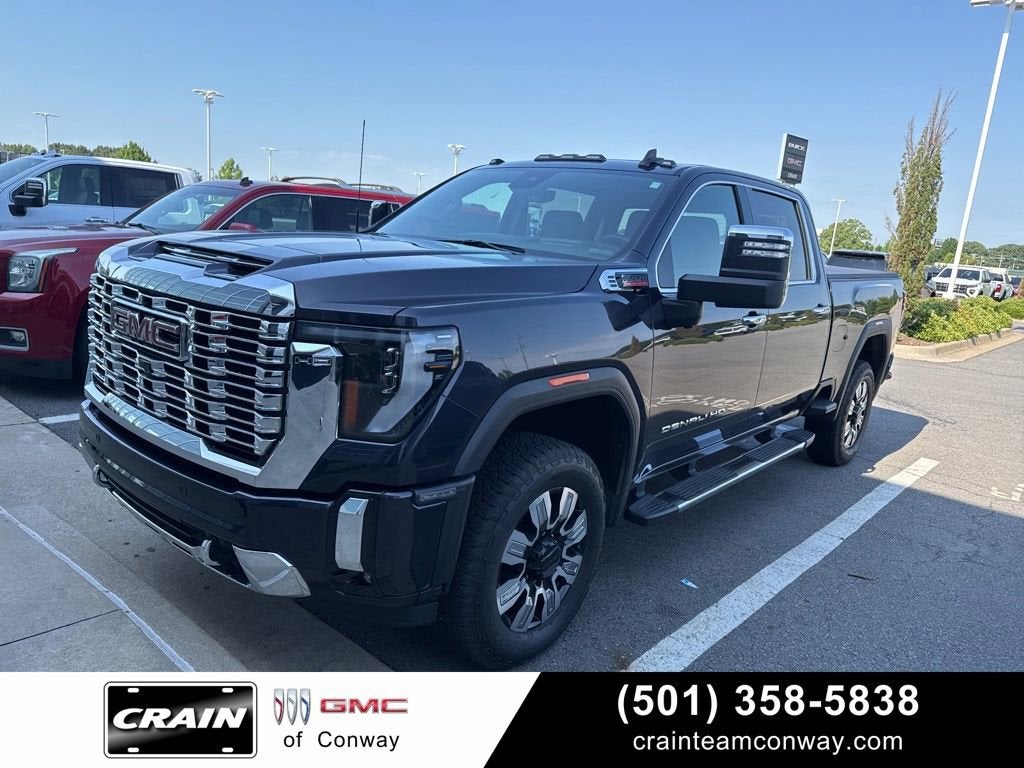 2025 GMC Sierra 4WD Crew Cab Standard Box Denali's photo