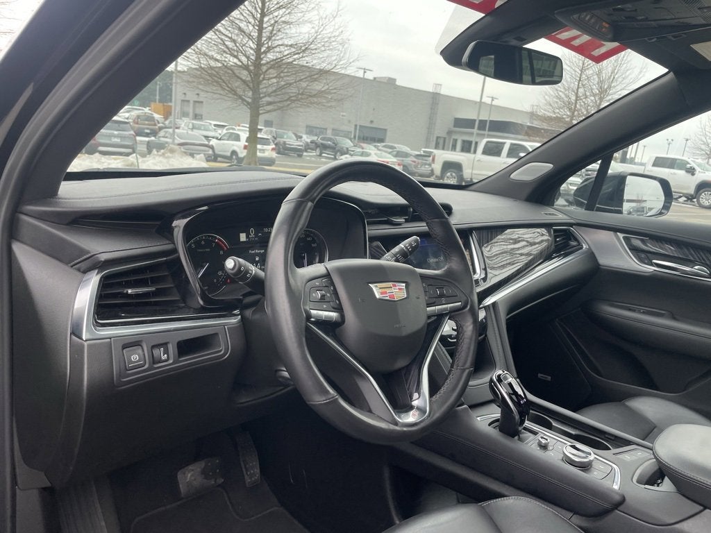 2025 Cadillac XT6 Premium Luxury