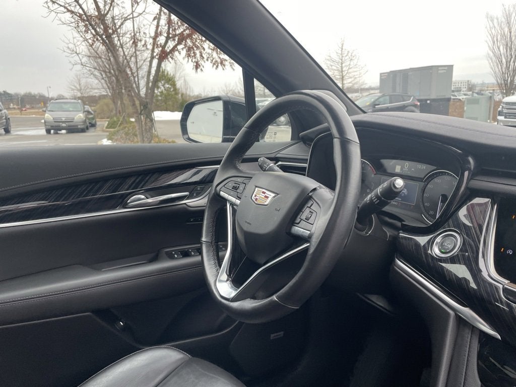 2025 Cadillac XT6 Premium Luxury