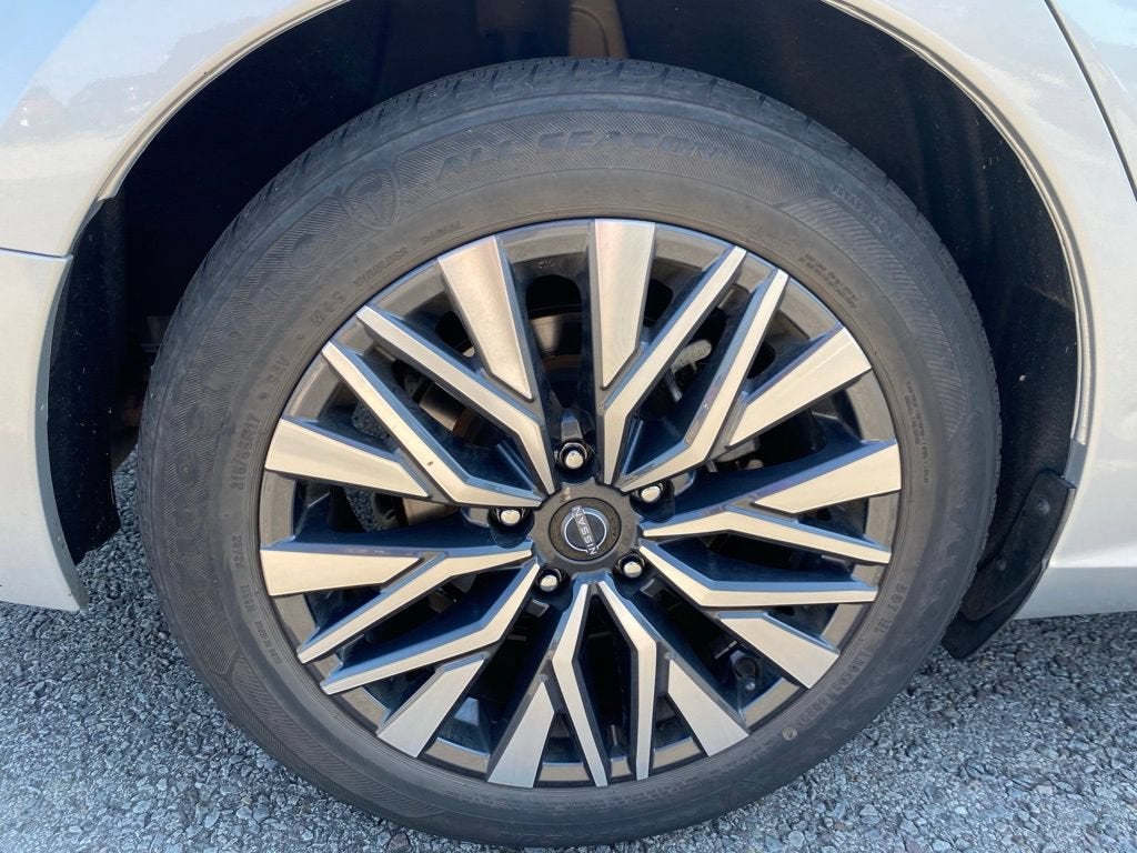 2023 Nissan Altima 2.5 SV