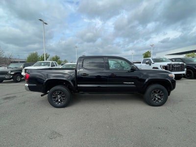 2022 Toyota Tacoma 2WD SR5