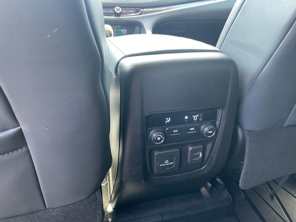 2018 Buick Enclave Essence