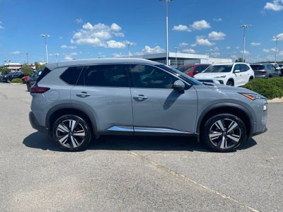 2022 Nissan Rogue SL